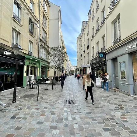 Coeur Du Marais-rue Des Rosiers Apartment Paris